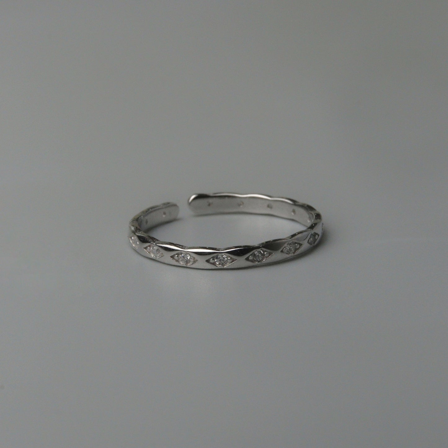 ZERION S925 Silver Embedded Open Adjustable Ring