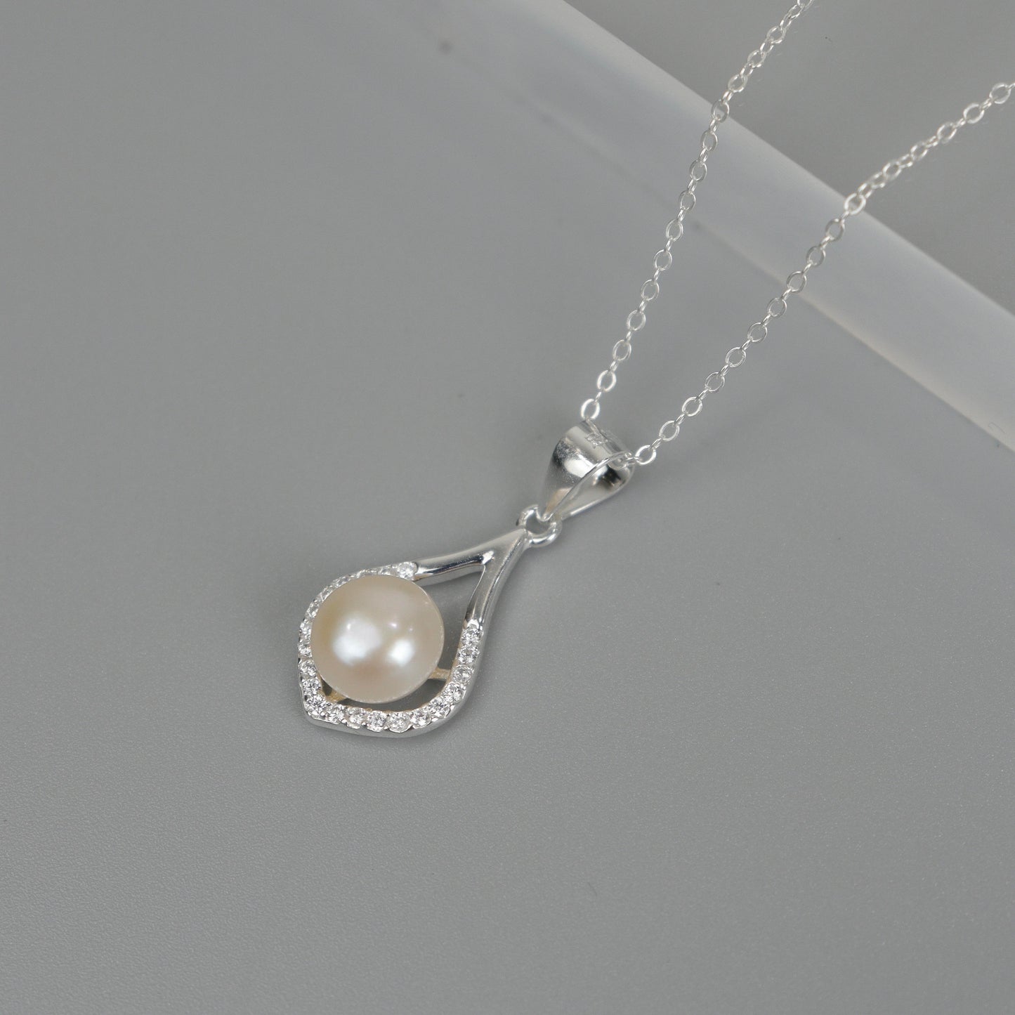 MERLIA S925 Silver Fresh Water Pearl Drop Pendant Chain Necklace for Women