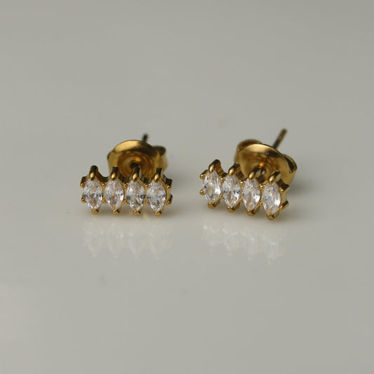 AMUSE Small Line Oval Shape Stud Earrings For Women's