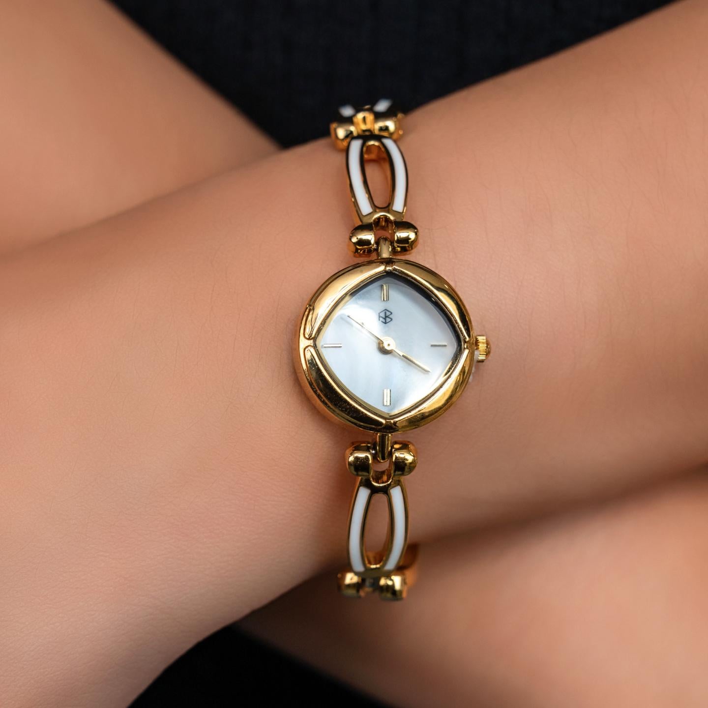 CHARLOTTE Slim Retro Round White Pearl Dainty Women’s Wrist Watch
