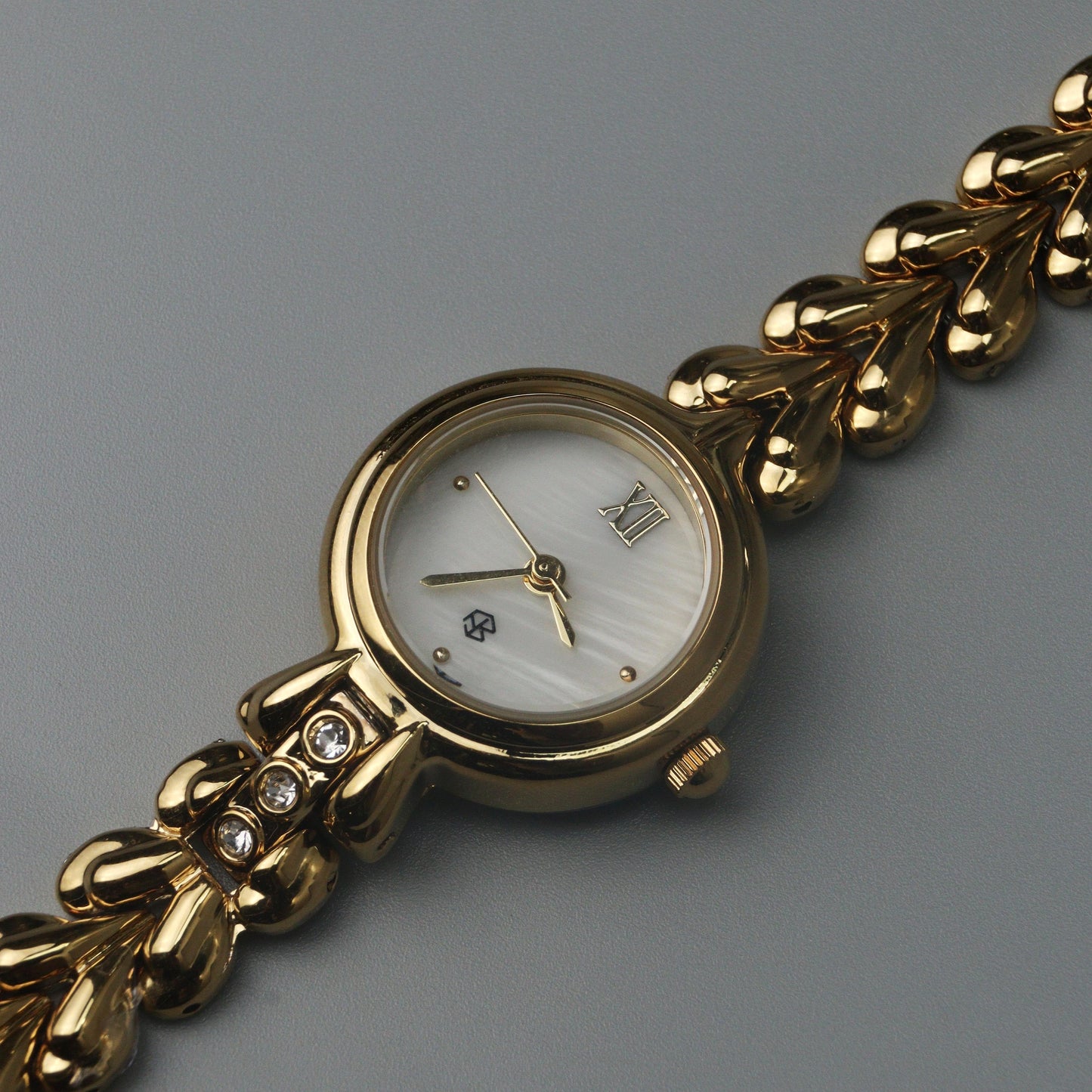 LUELLA Women's Fashion Watch with Round Case