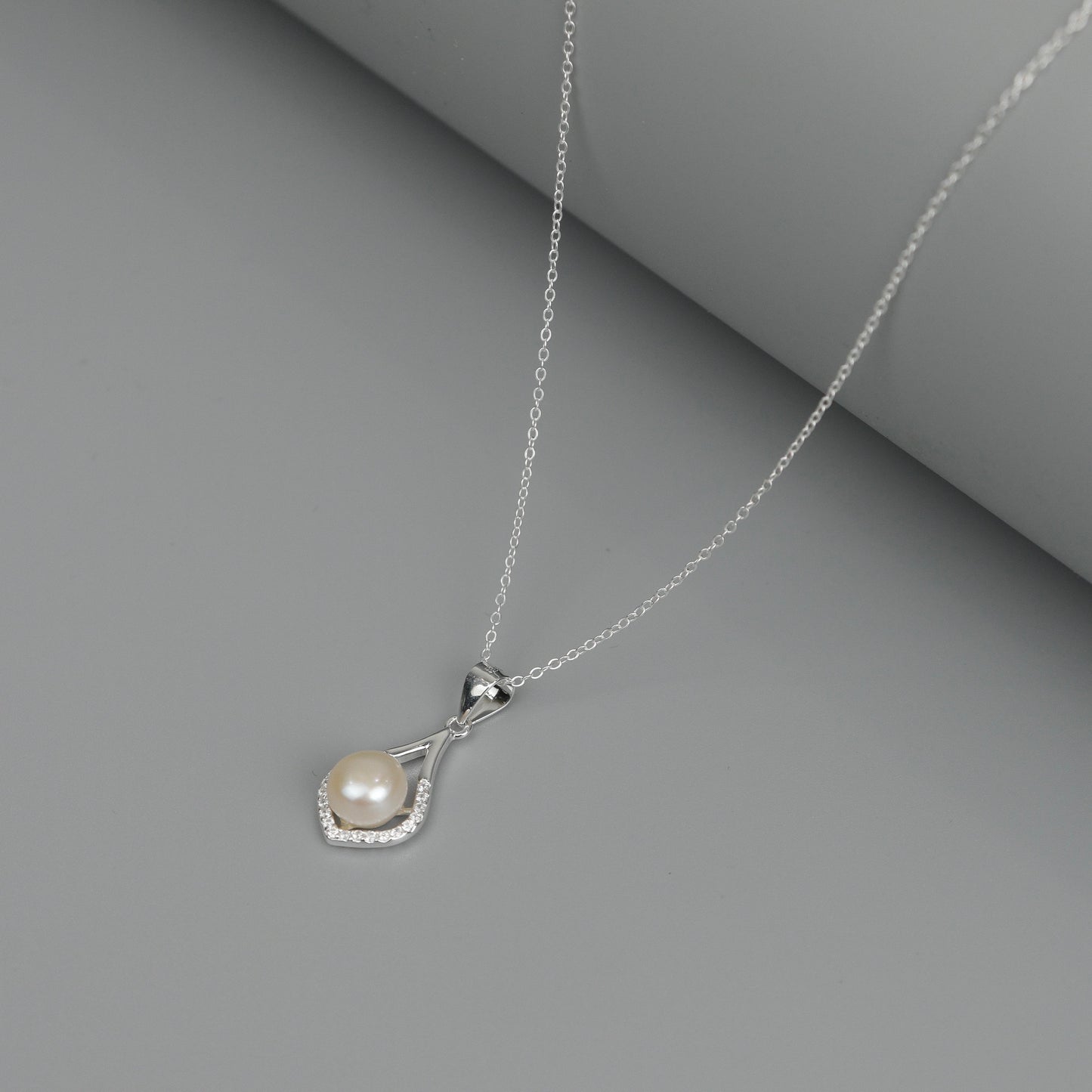 MERLIA S925 Silver Fresh Water Pearl Drop Pendant Chain Necklace for Women