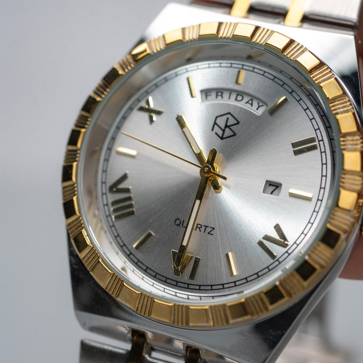 MARVONE Roman Numerical Luminous Dial Snake Two-Tone Men's Watch with Date and Day Display