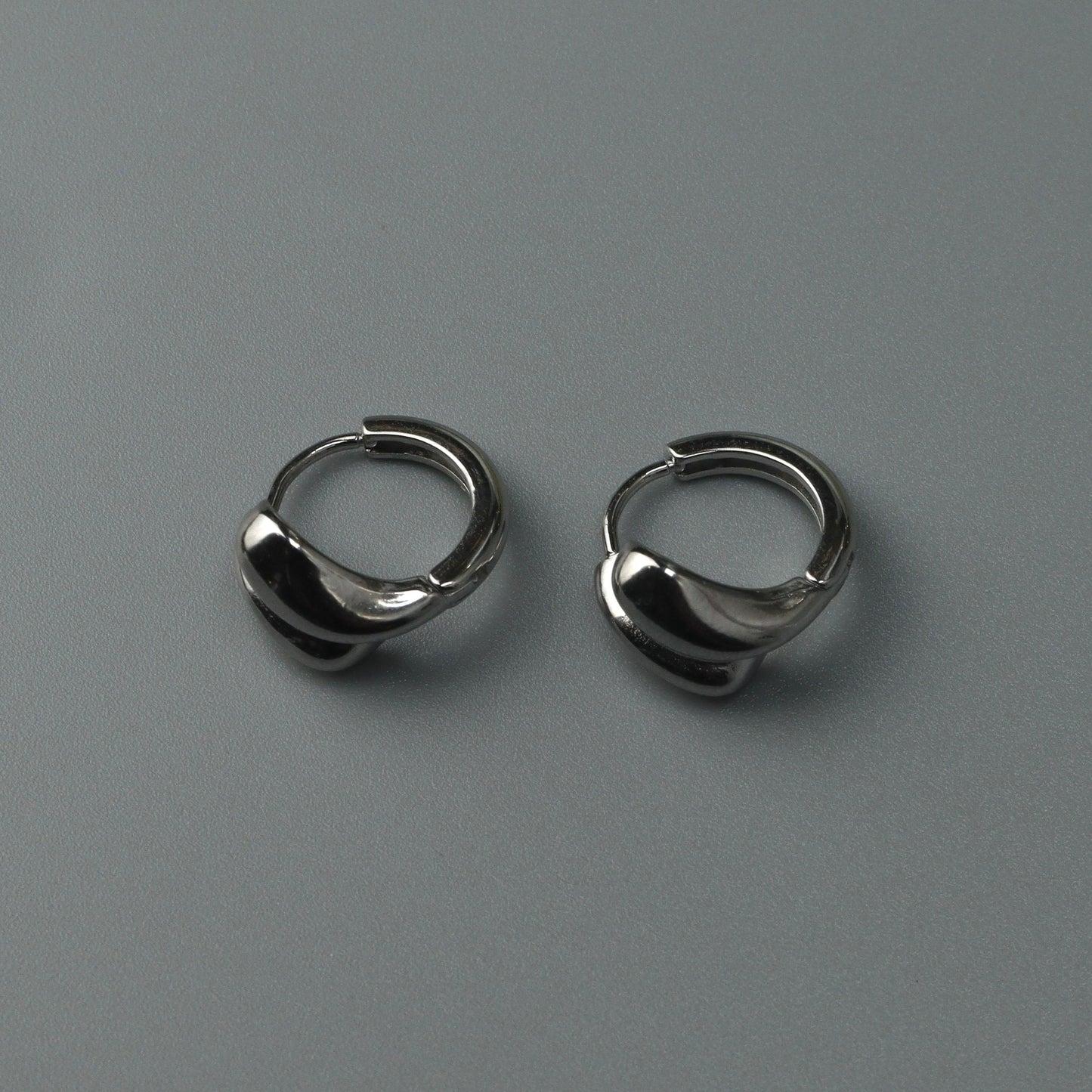 ALNIE Silver Water Drop Huggie Earrings Women's