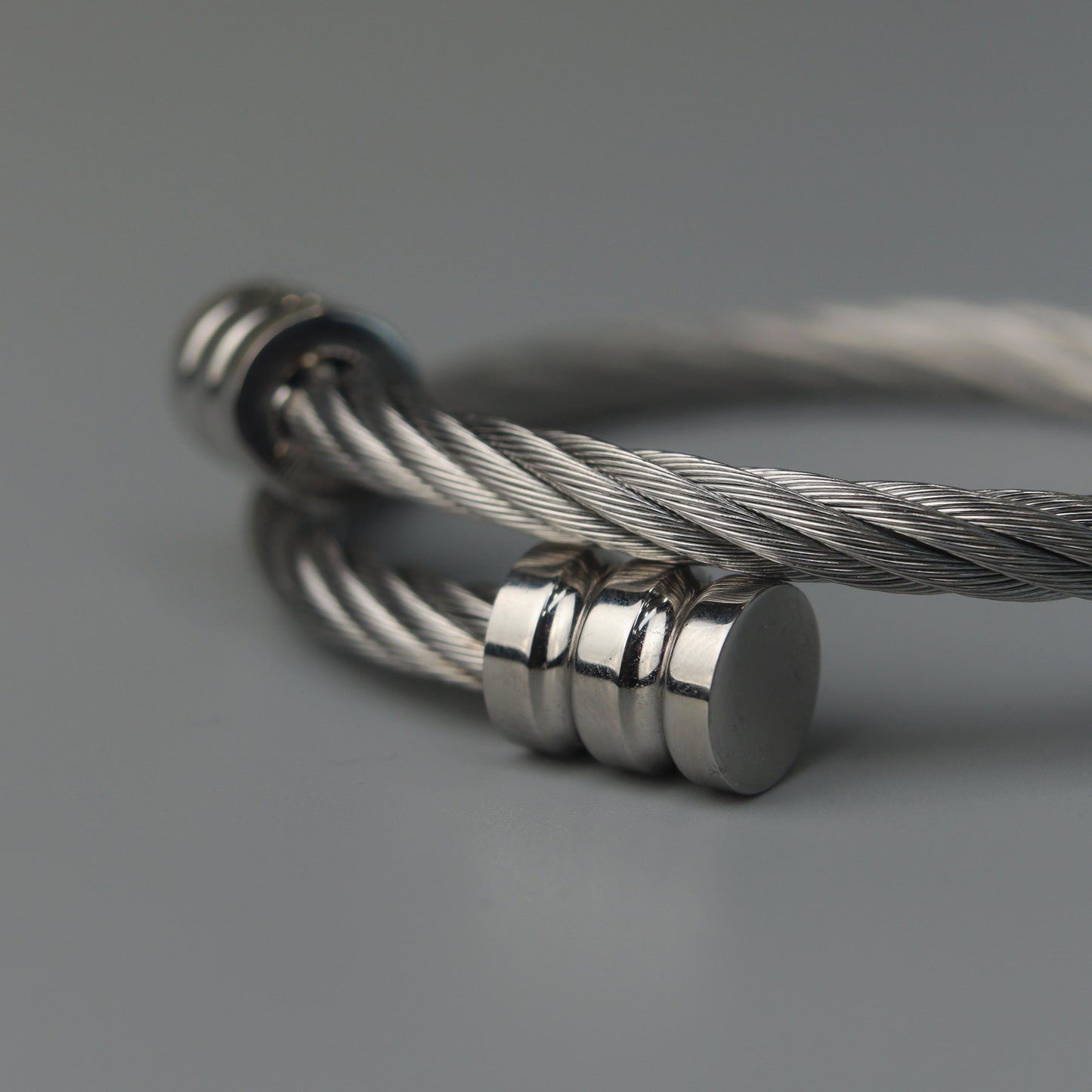 ZAE Silver Twisted Flexible Bangle For Women Men Unisex