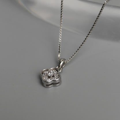 EVERLY S925 Silver Flower Pendant Chain Necklace for Women