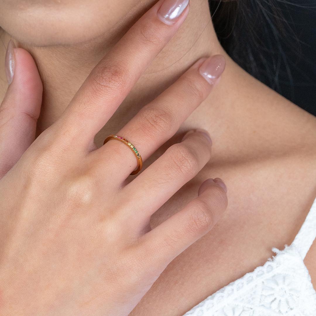 HIELLE Colorful Centered Embedded Thin Ring for Women