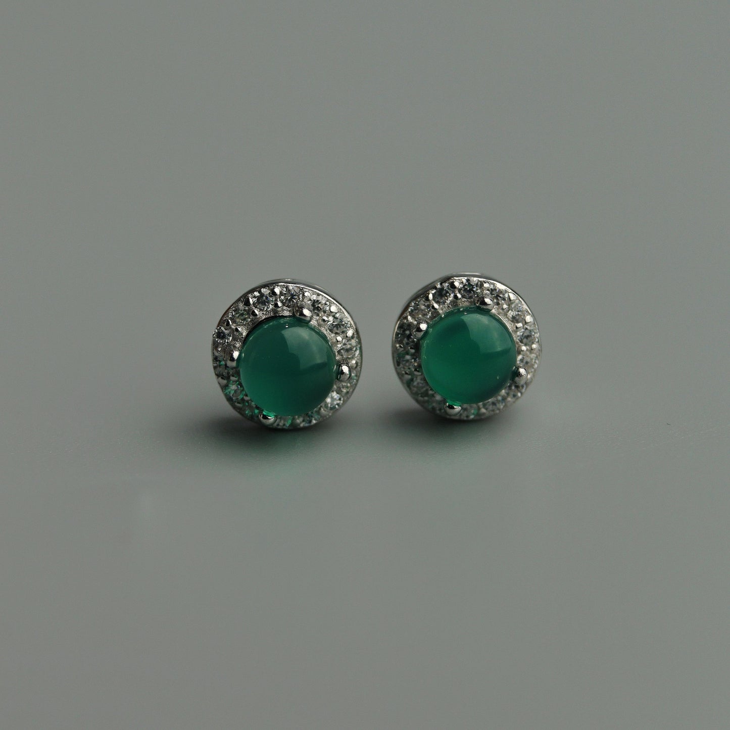Pawnable Natural Chrysoprase Quartz Gemstone S925 Silver Stud Earrings with AGCL Certification