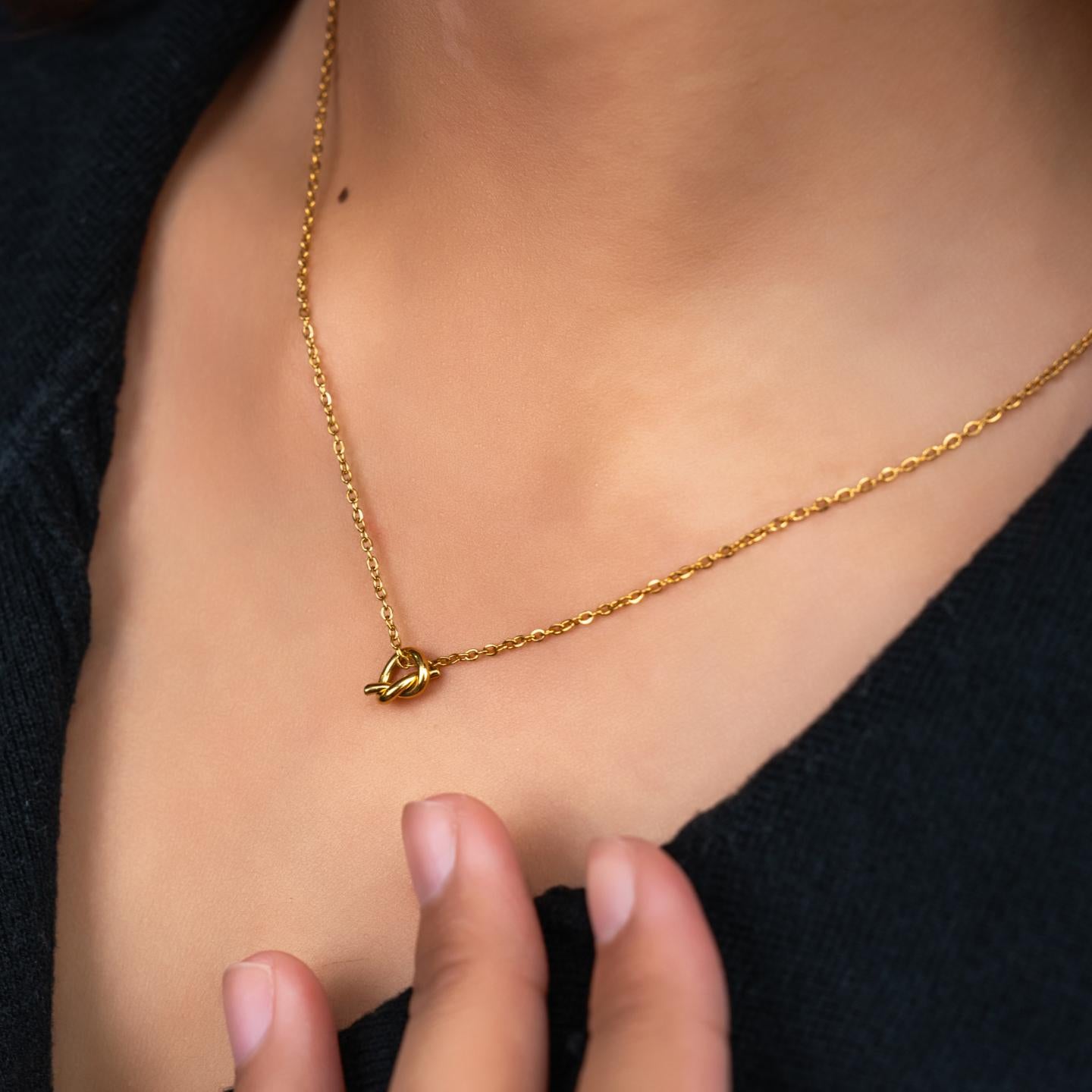 ROA Mini Love Knot Pendant Chain Necklace For Women's