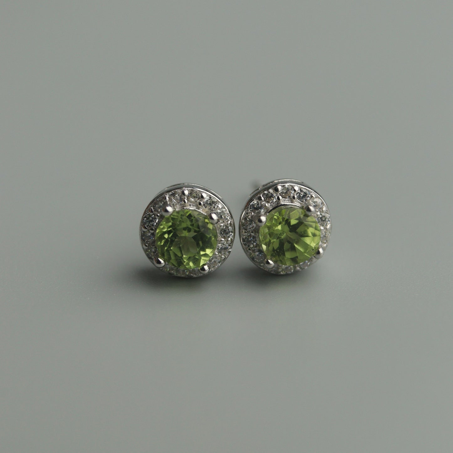 Pawnable Peridot Gemstone S925 Silver Stud Earrings with AGCL Certification