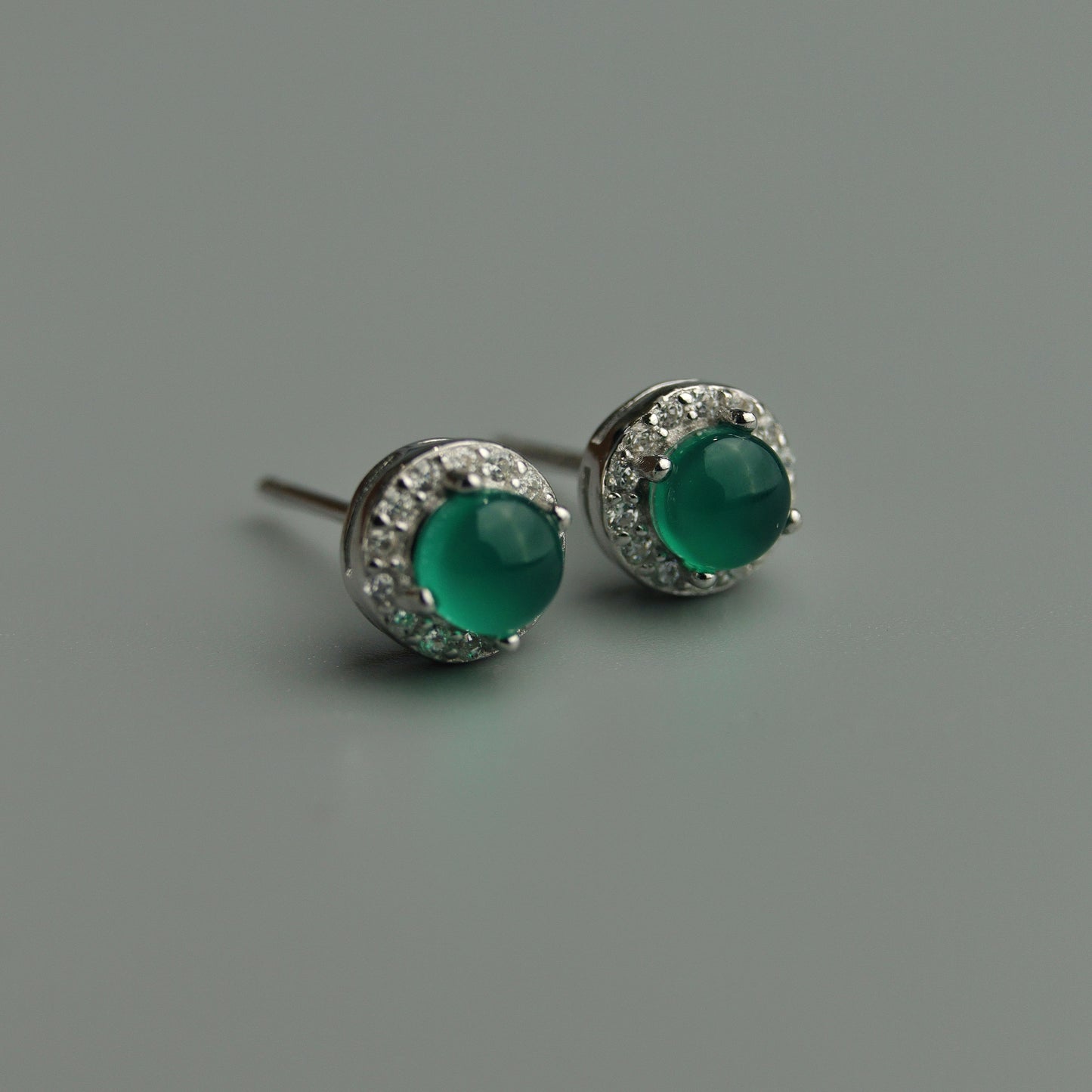 Pawnable Natural Chrysoprase Quartz Gemstone S925 Silver Stud Earrings with AGCL Certification