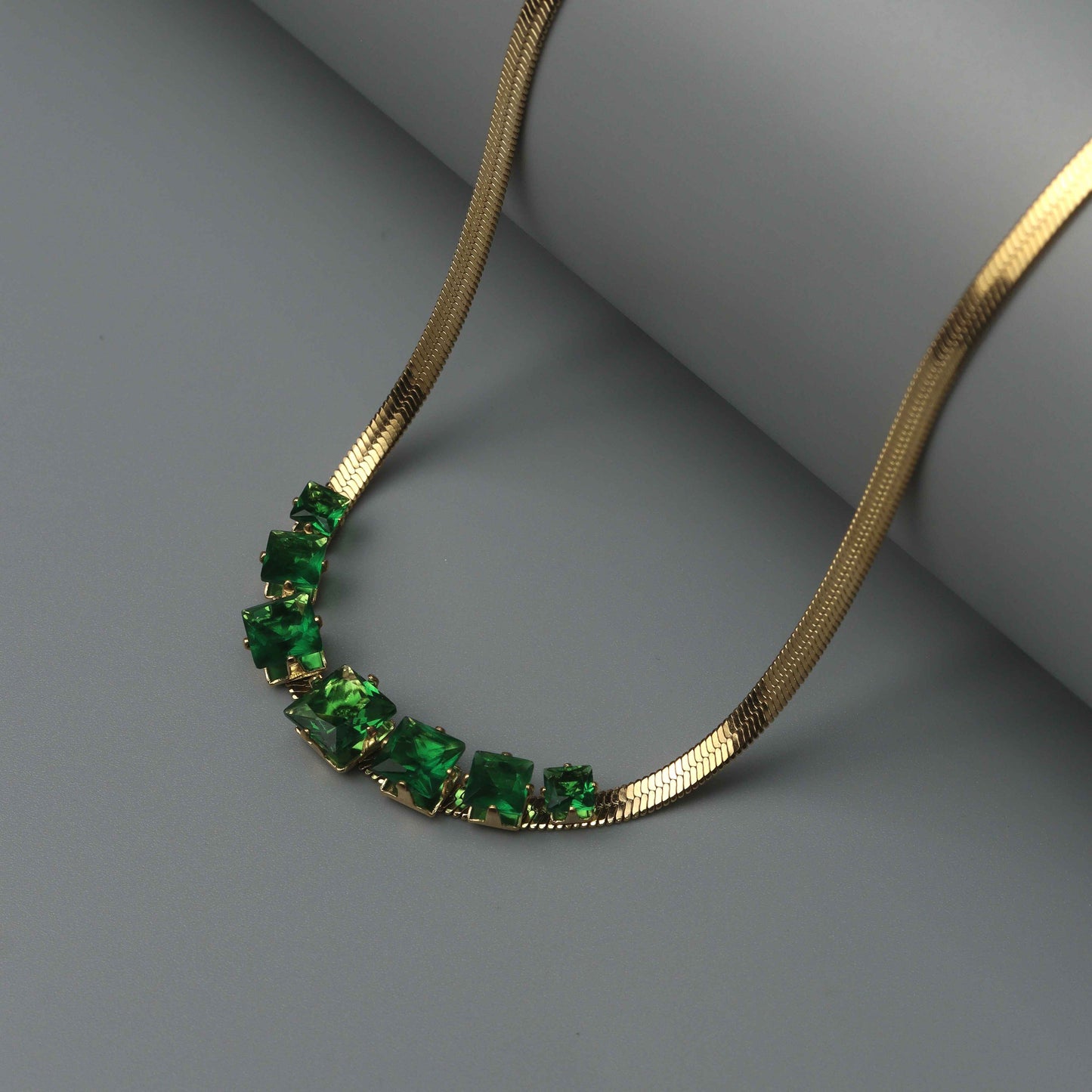 ADIA Green Pendant Necklace