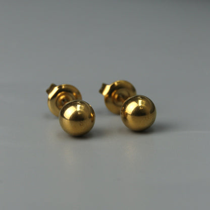 GWENDOLEN Round Stud Earrings