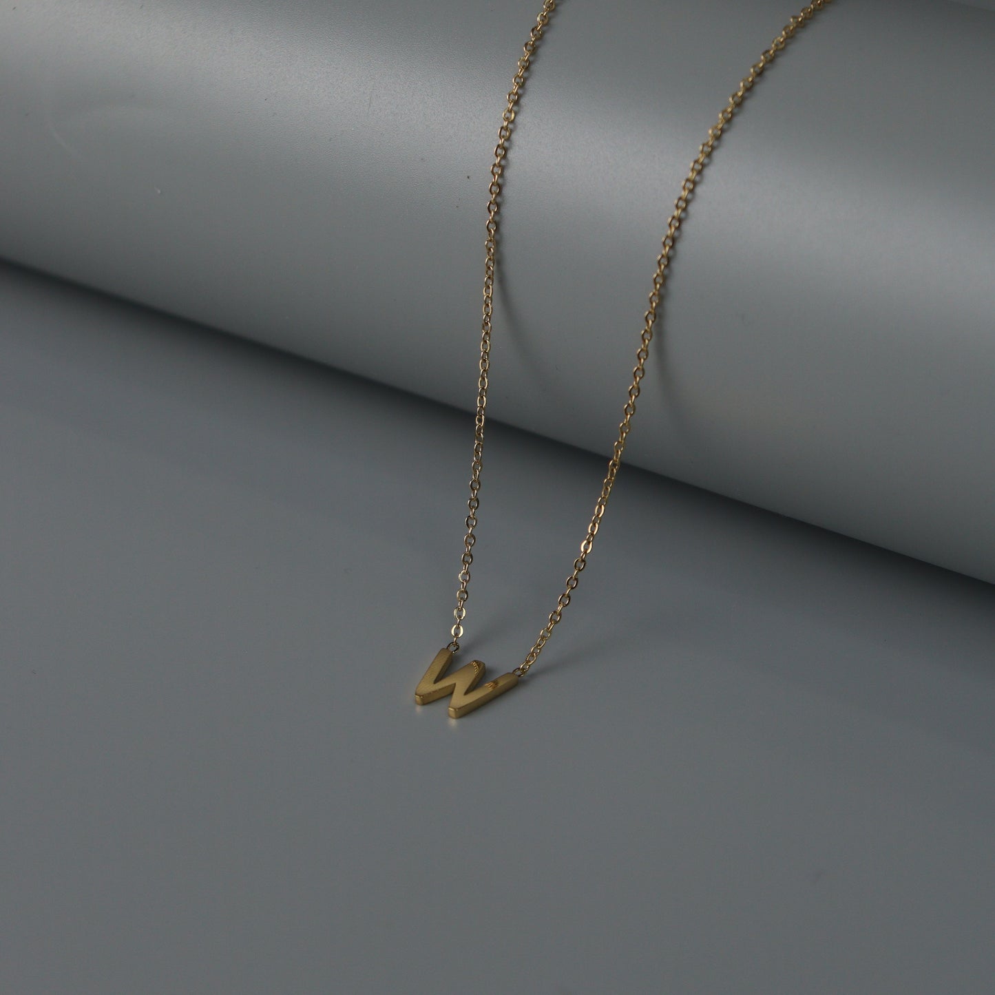 LETTER W Pendant Chain Necklace
