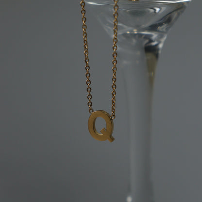 LETTER Q Pendant Chain Necklace