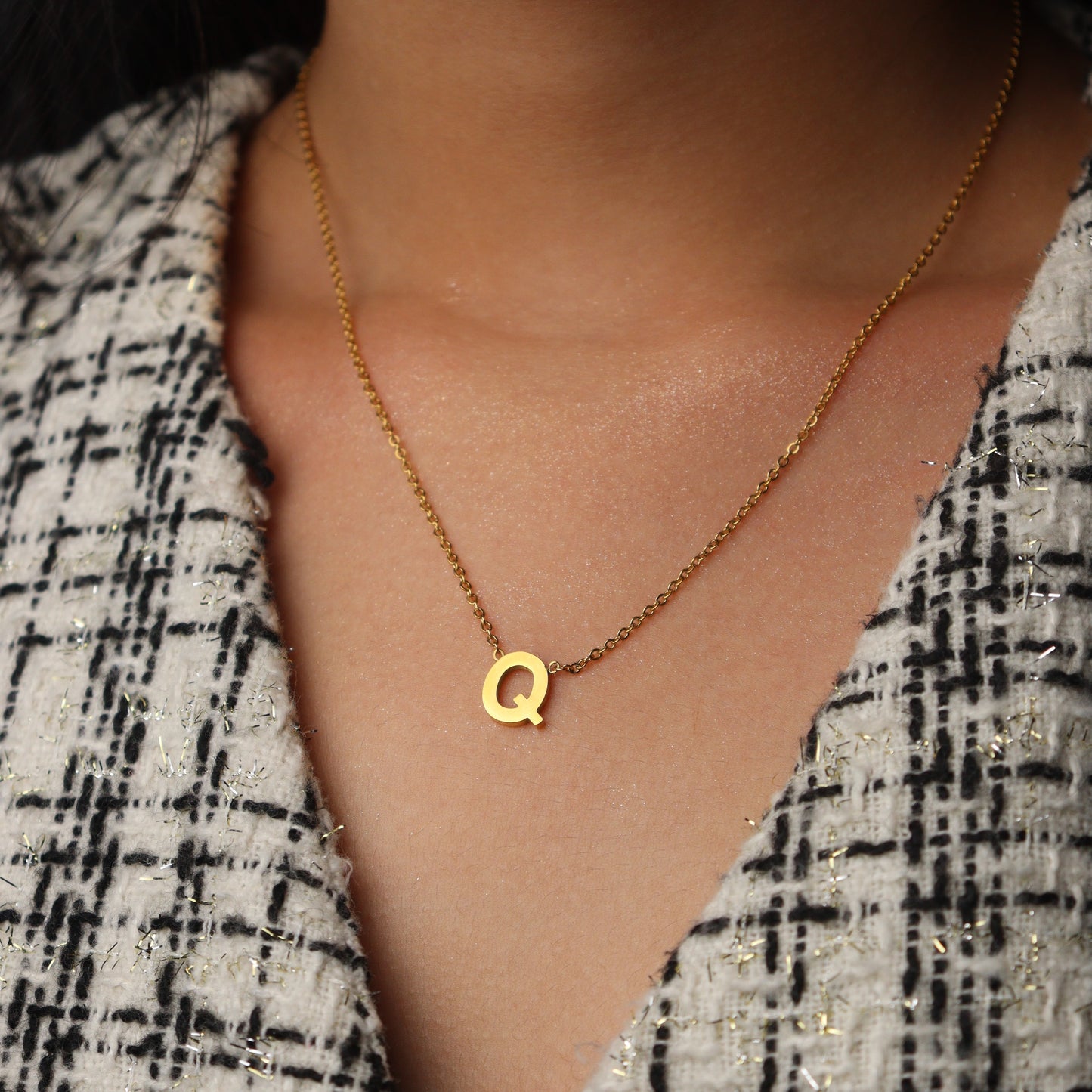 LETTER Q Pendant Chain Necklace