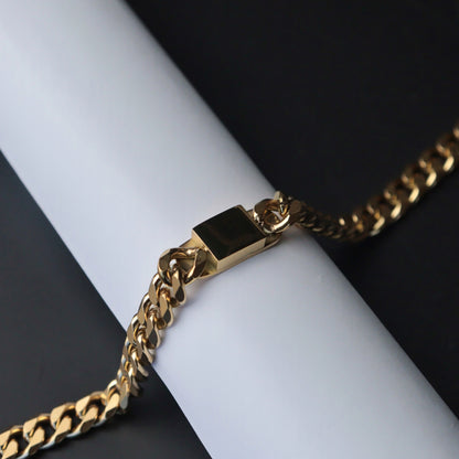 DIO Long Chain Necklace