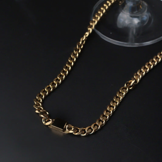 DIO Long Chain Necklace