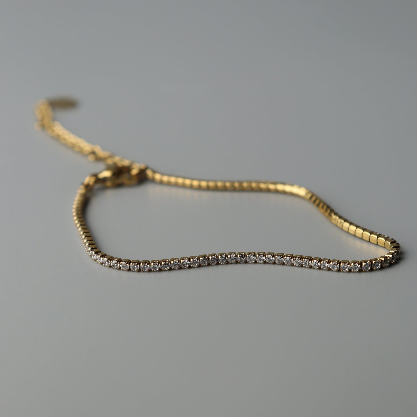 TOSCA Gld/Silver Tennis Link Bracelet