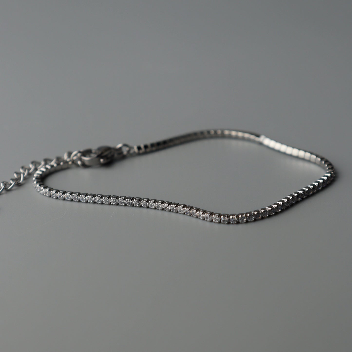 TOSCA Gld/Silver Tennis Link Bracelet