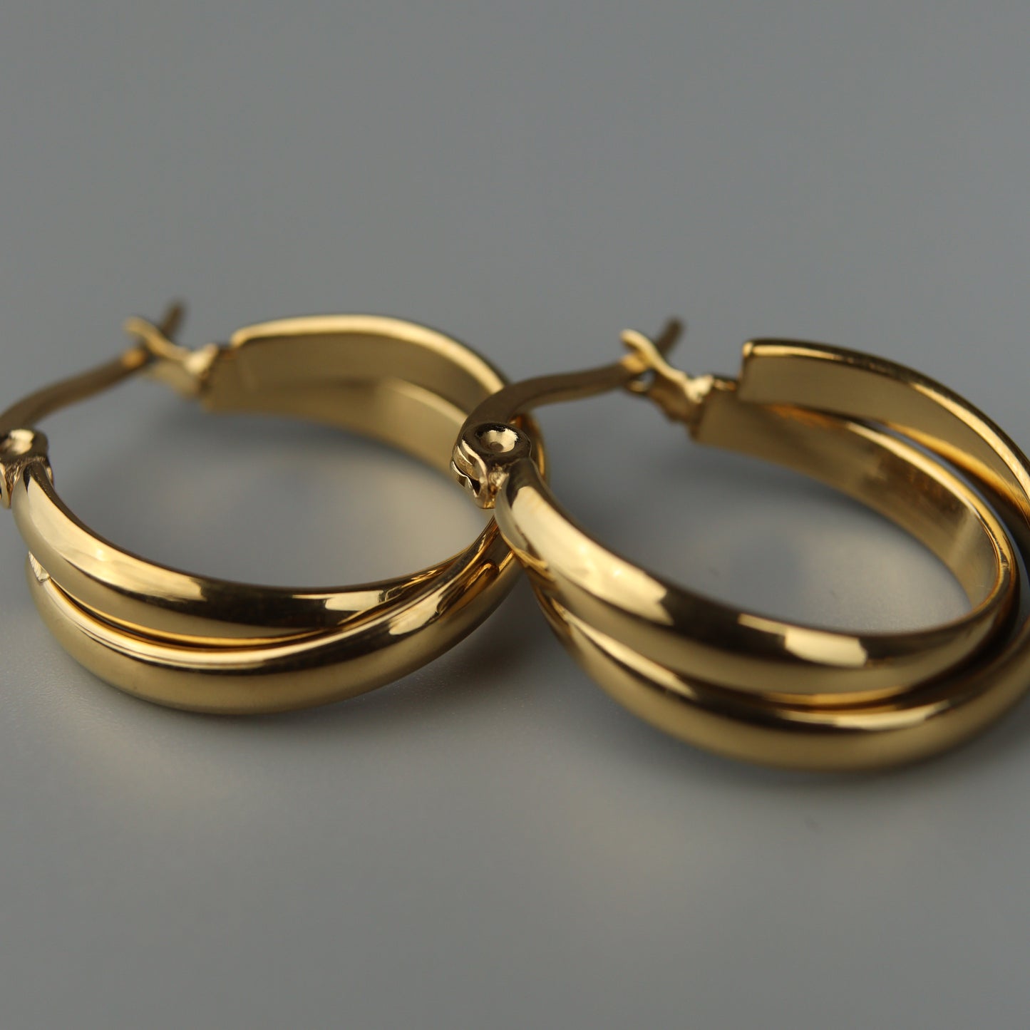 ORELLA Classic Twisted Hoop Earrings