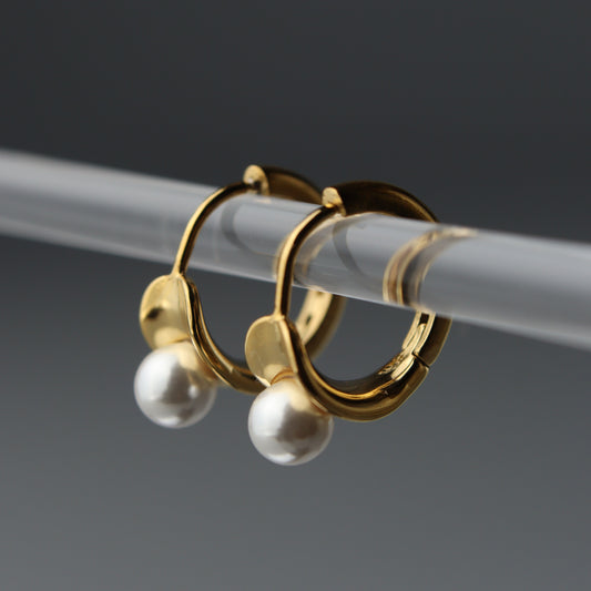ORION Synthetic Pearl Clip Earrings