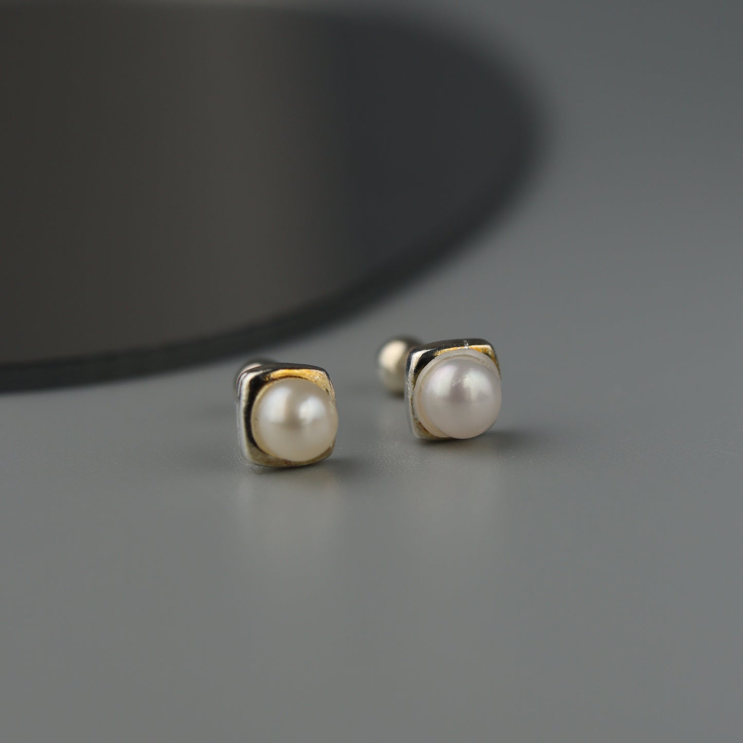 MIDGE S925 Silver Square Fresh Water P Mini Stud Earrings