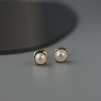 MIDGE S925 Silver Square Fresh Water P Mini Stud Earrings