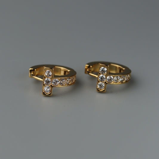 OLENE T Small Clip Earrings