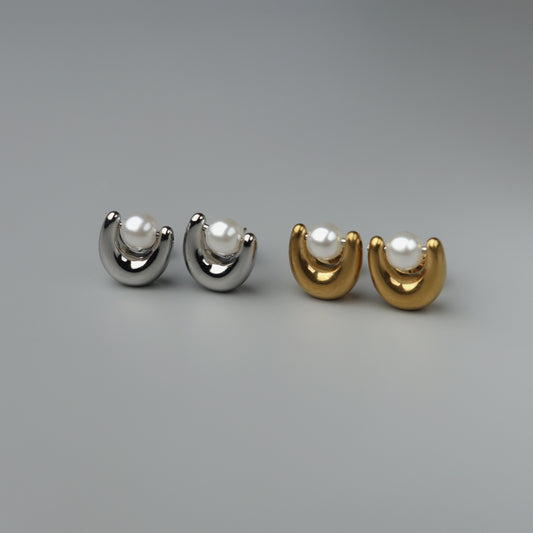 SERENE Gld/Silver Synthetic P Stud Earrings