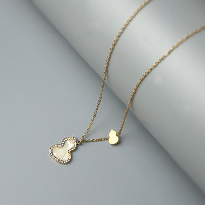 AVERY Double Gourd Pendant Chain Necklace