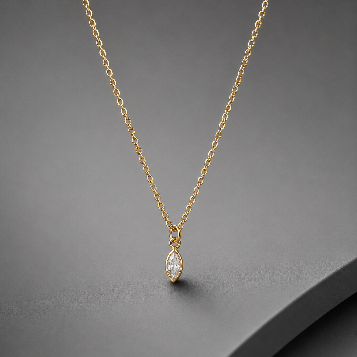 BRILLIANCE STONE Pendant Chain Necklace For Women's