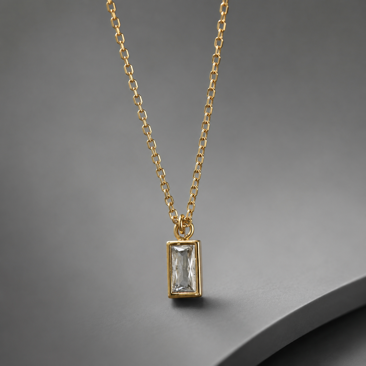 BRILLIANCE STONE Pendant Chain Necklace For Women's