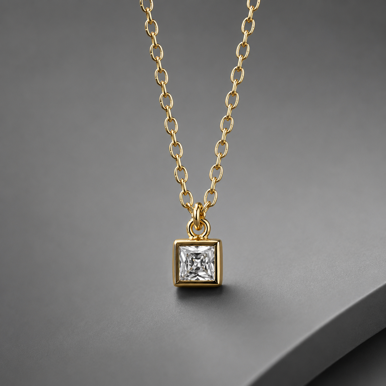 BRILLIANCE STONE Pendant Chain Necklace For Women's