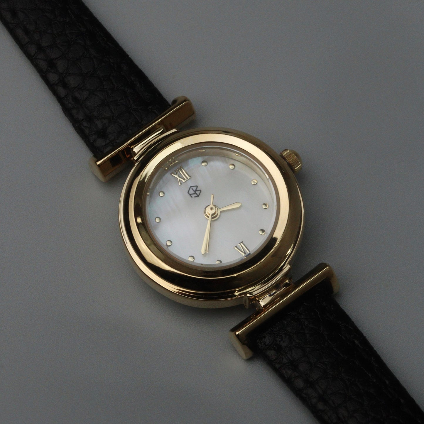 FORTIS Round Fashion Quartz Thin Leather Strap Women's Watch