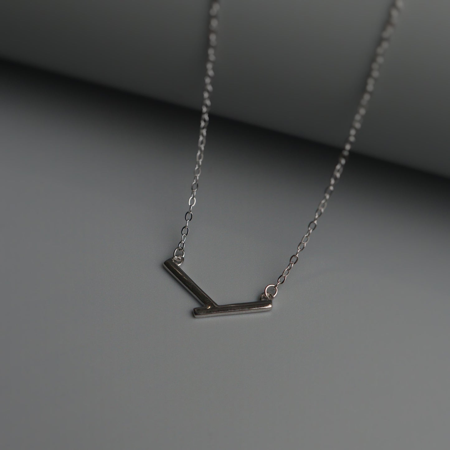 SIVAN S925 Silver Geometric V Necklace