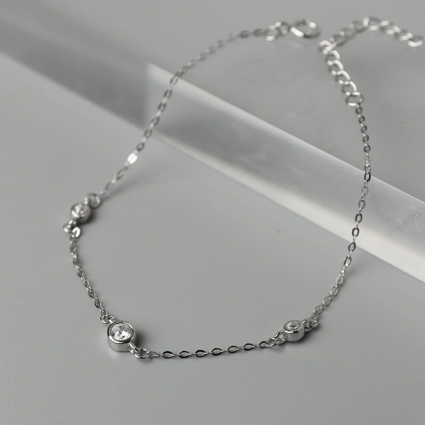 DOTELLE S925 Silver Mini Shiny Ball for Women Bracelet