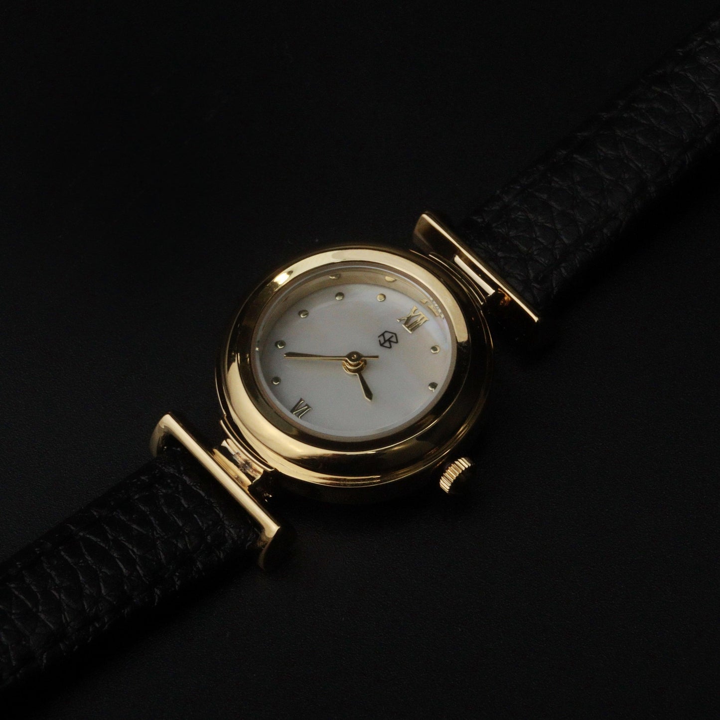 FORTIS Round Fashion Quartz Thin Leather Strap Women's Watch