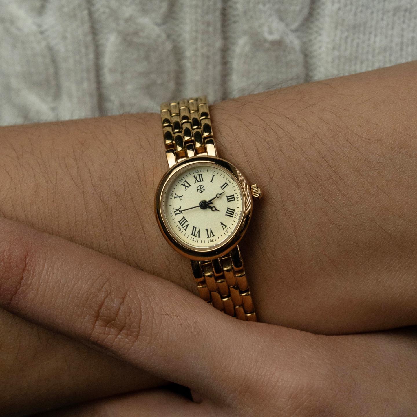 VELRA Gold Round Roman Numerical Women's Fashion Watch