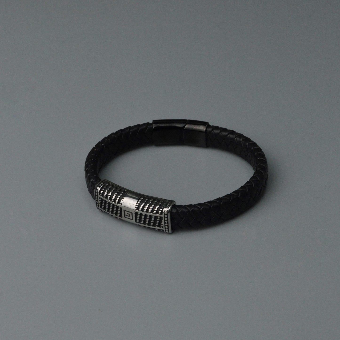 Men Jewelry MAEL Black Snake Charm Leather Bracelet Fashion Accessory for Men