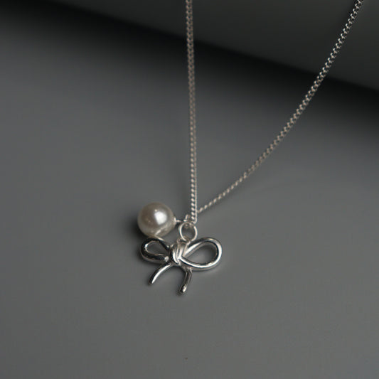 SUZI S925 Silver Thread Ribbon Fresh Water Pearl Necklace