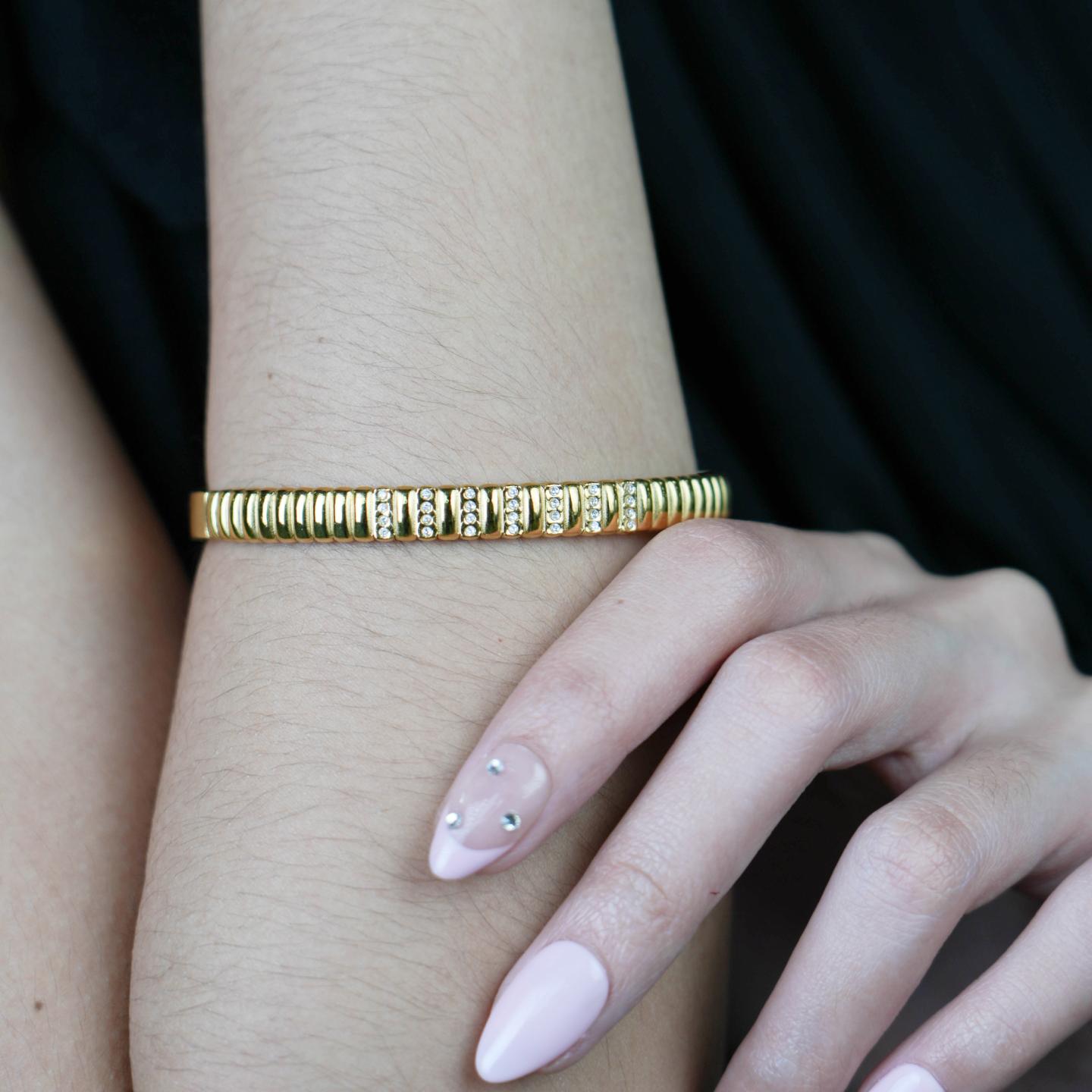 VELTARA Ribbed Texture and Glass Embedded Bangle Bracelet