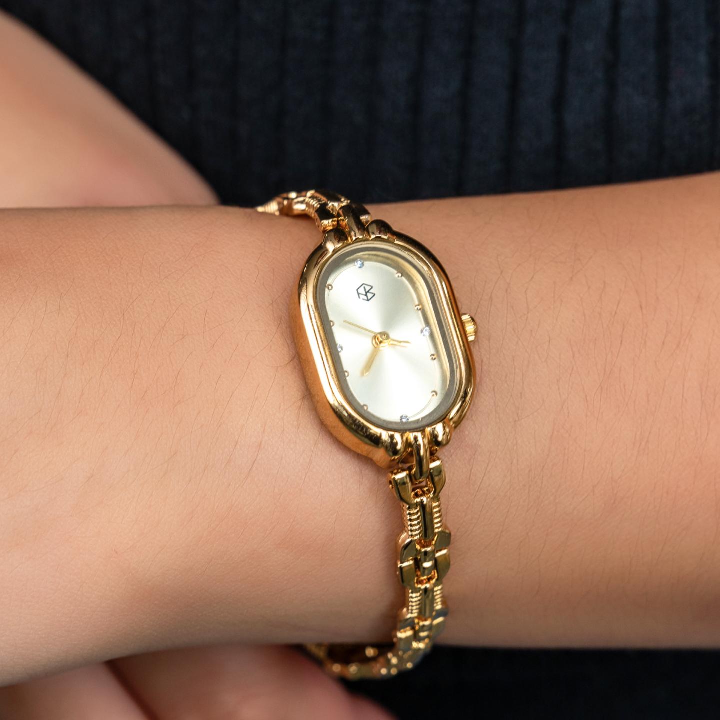 VERONICA Slim Retro Oval Dainty Women’s Wrist Watch