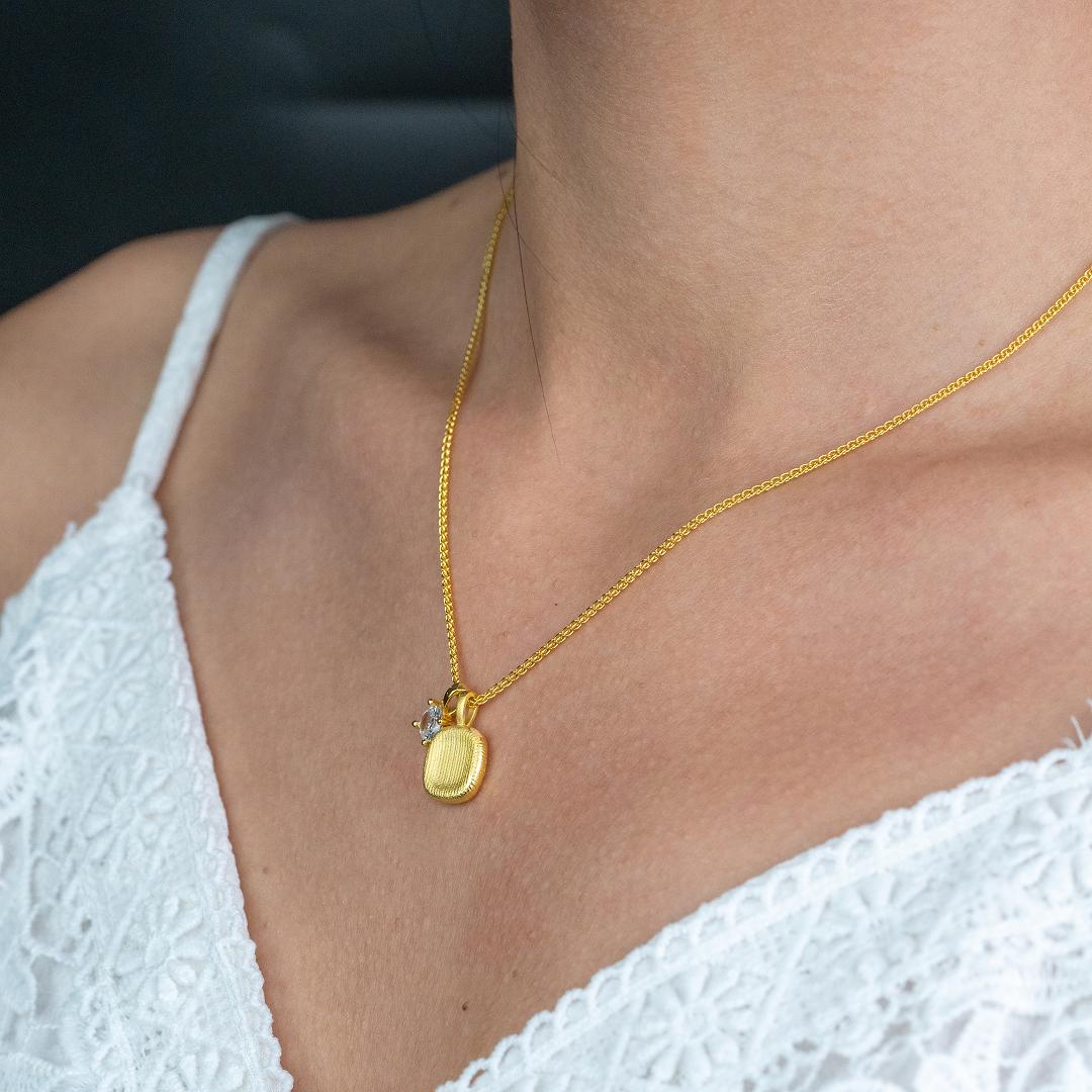VEA Square Floral Pendant Chain Necklace For Women's
