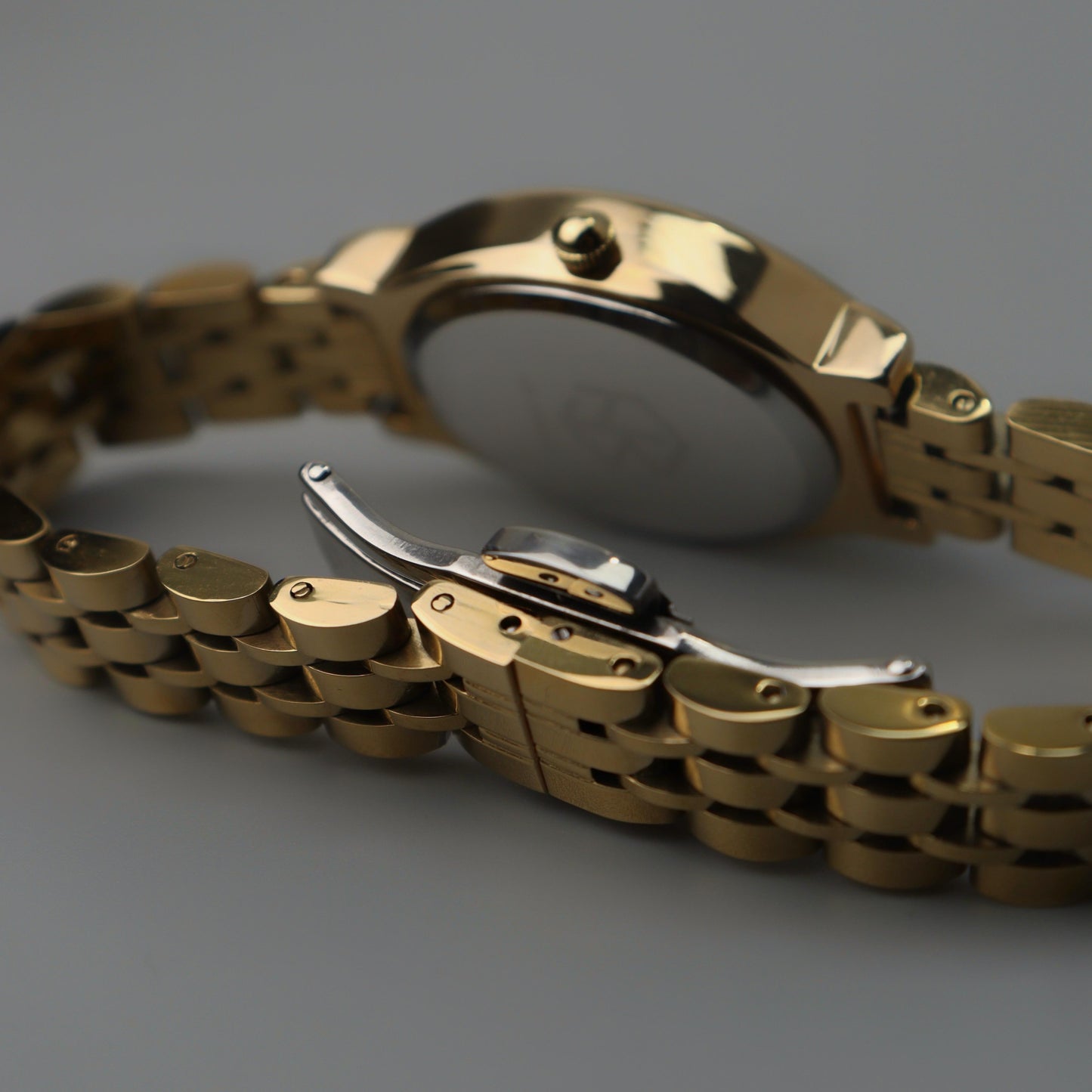 MORIN Minimalist Retro Oval Watch