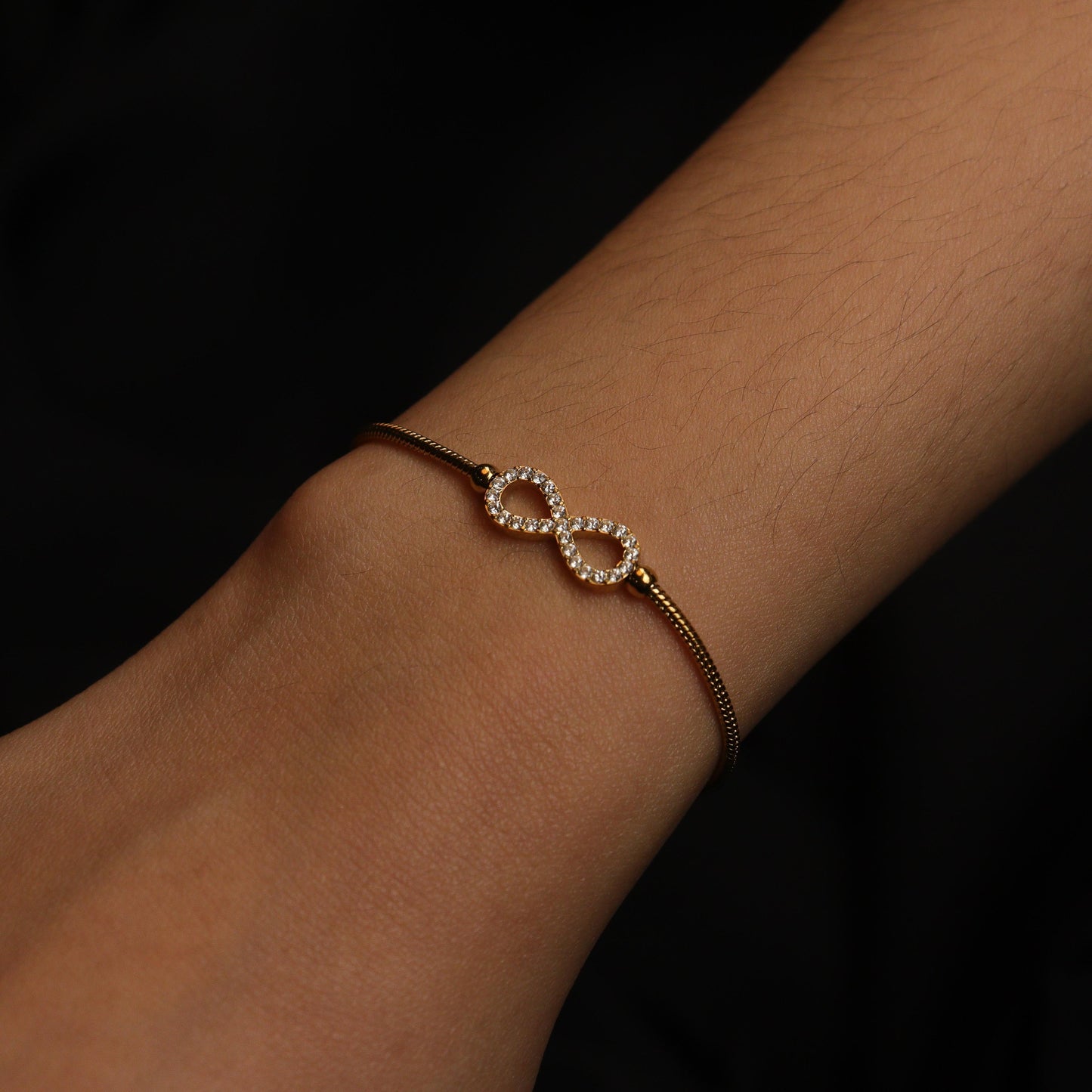 FINITY 8 Adjustable Strap Bracelet