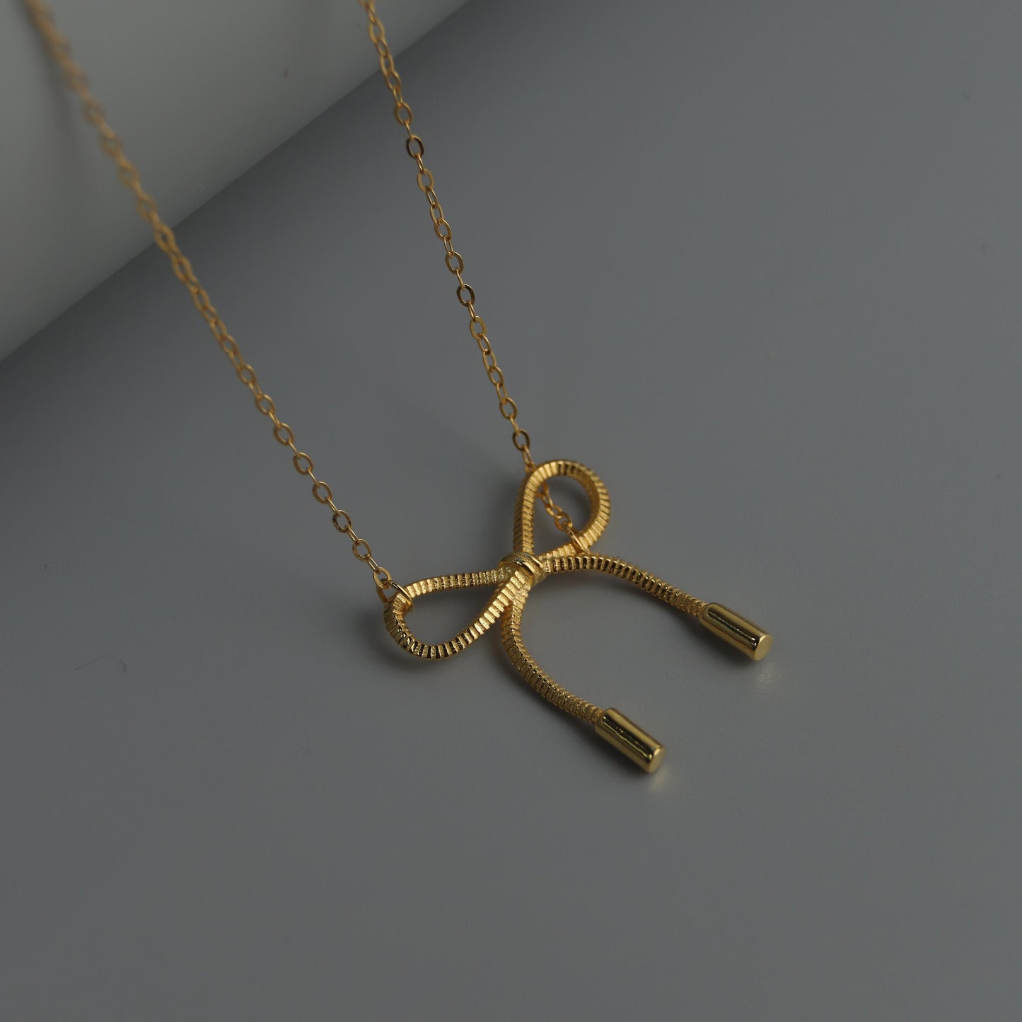 SABRINA S925 Silver Ribbon Knot