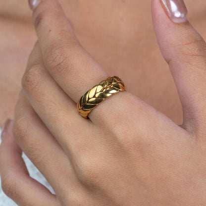 AERA Wheat Twist Adjustable Ring for Women