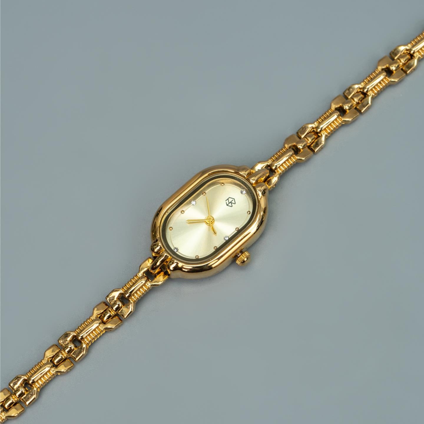 VERONICA Slim Retro Oval Dainty Women’s Wrist Watch