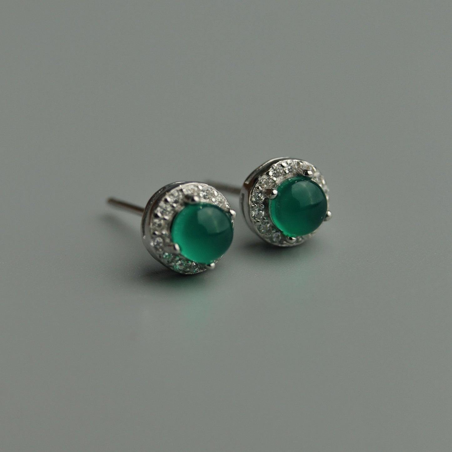 Pawnable Natural Chrysoprase Quartz Gemstone S925 Silver Stud Earrings with AGCL Certification